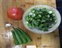 番茄盖浇秋葵的做法图解1