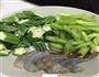 芹菜虾仁炒秋葵的做法图解1