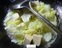冻豆腐煮圆白菜的做法图解6
