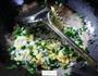 韭菜鸡蛋炒饭的做法图解5