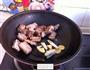 板栗烧排骨的做法图解4