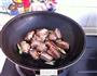 板栗烧排骨的做法图解5