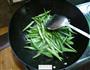 辣椒炒豆角的做法图解4