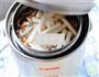 鲜笋香菇排骨养生粥的做法图解4