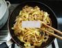 鸡蛋炒河粉的做法图解7
