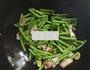 豆角滑炒肉片的做法图解5