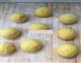 蛋黄南瓜泥花朵面包的做法图解5