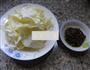 橄榄菜炒包心菜的做法图解1
