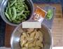 土豆炖豆角的做法图解1