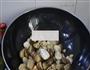 耗油烩鲜莲草菇的做法图解11