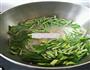 豇豆炒肉的做法图解6