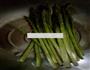 炒芦笋的做法图解1