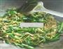 韭菜炒黄豆芽的做法图解5