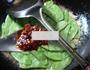 扁豆炒粉条的做法图解5