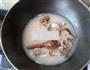 白萝卜鸭架汤的做法图解3