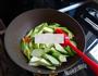 剁椒炒丝瓜的做法图解6