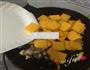 五花肉炒南瓜片的做法图解4