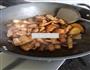 芋头干焖五花肉的做法图解4