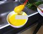 芝士酱炒蛋的做法图解2