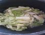 高汤白菜炖豆腐的做法图解1