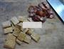 荷兰豆麻辣香肠炒香干的做法图解2