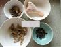 枸杞菌菇鸡腿汤的做法图解1