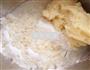 糯米土豆芝麻甜饼的做法图解4