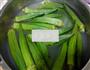 白灼秋葵的做法图解1
