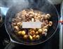 板栗烧鸡的做法图解10