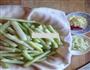 干煸豆角的做法图解1