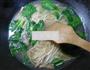 猪肉菠菜拉面的做法图解8