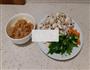 蘑菇鸡丁的做法图解1