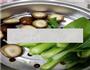 浇汁香菇青菜的做法图解1