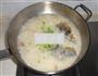 鲫鱼萝卜丝汤的做法图解7