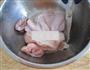 猪肚竹笋炖鸡的做法图解2