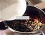养生黑米粥的做法图解4