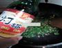 芹菜卤子的做法图解6