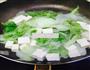 白菜炖豆腐的做法图解4