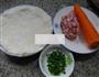 胡萝卜肉末馅春卷的做法图解1