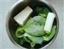 青菜炒豆腐的做法图解1