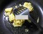 鸡蛋油菜蕻炒年糕的做法图解5