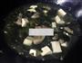 五花肉炖豆腐海带的做法图解11