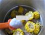 青黄豆玉米肉骨汤的做法步骤9