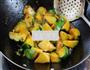 生焖小瓜土豆的做法图解7