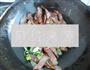 花菜炒腊肉的做法图解4