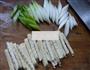 大葱炒豆腐干的做法图解2