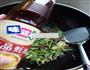 牛肉炒香菜的做法图解8