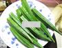 蒜茸粉丝蒸秋葵的做法图解2