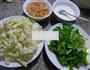 芹菜开洋花菜羹的做法图解1