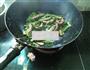 西芹焖泥湫的做法图解14